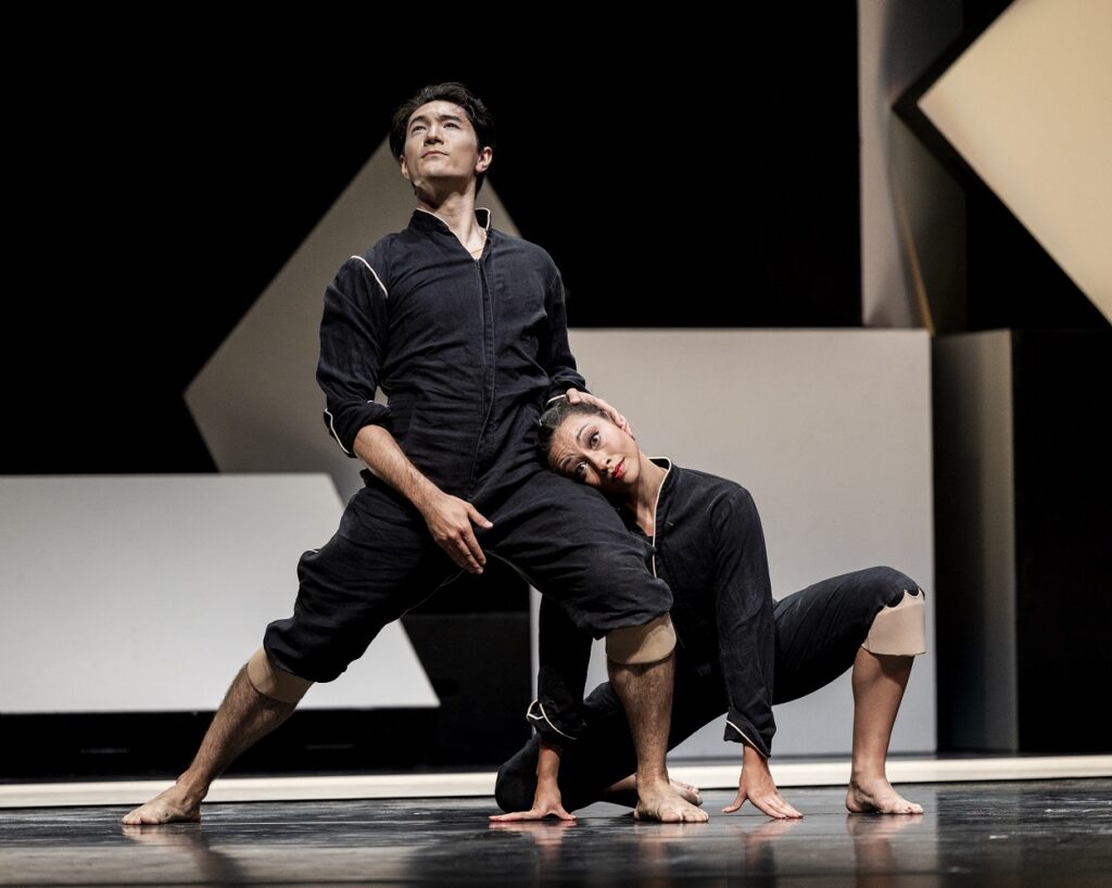 Pacific Northwest Ballet soloists Christian Poppe and Sarah-Gabrielle Ryan in Alexander Ekman’s Cacti - Photo © Angela Sterling