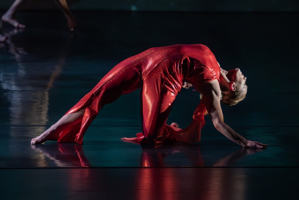 RKDC - Elleigh McCelland in "The Golden Apple" - Photo by Andy Ghosh