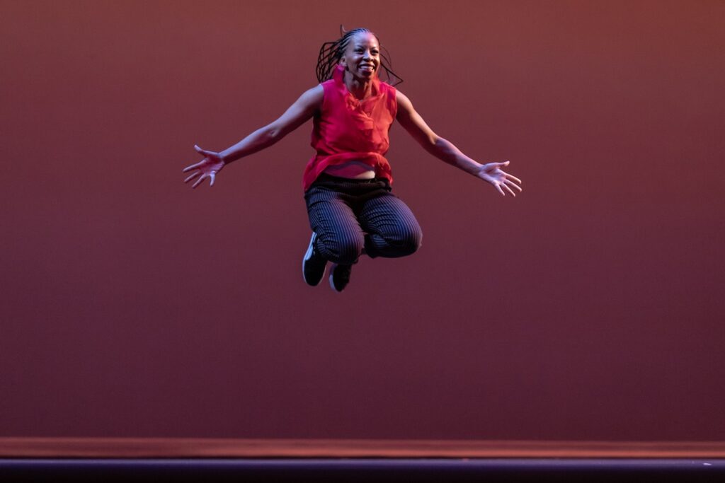 Versa-Style Dance Company - Alli Gray - Photo by John Nyboer/Nyboer Photography.