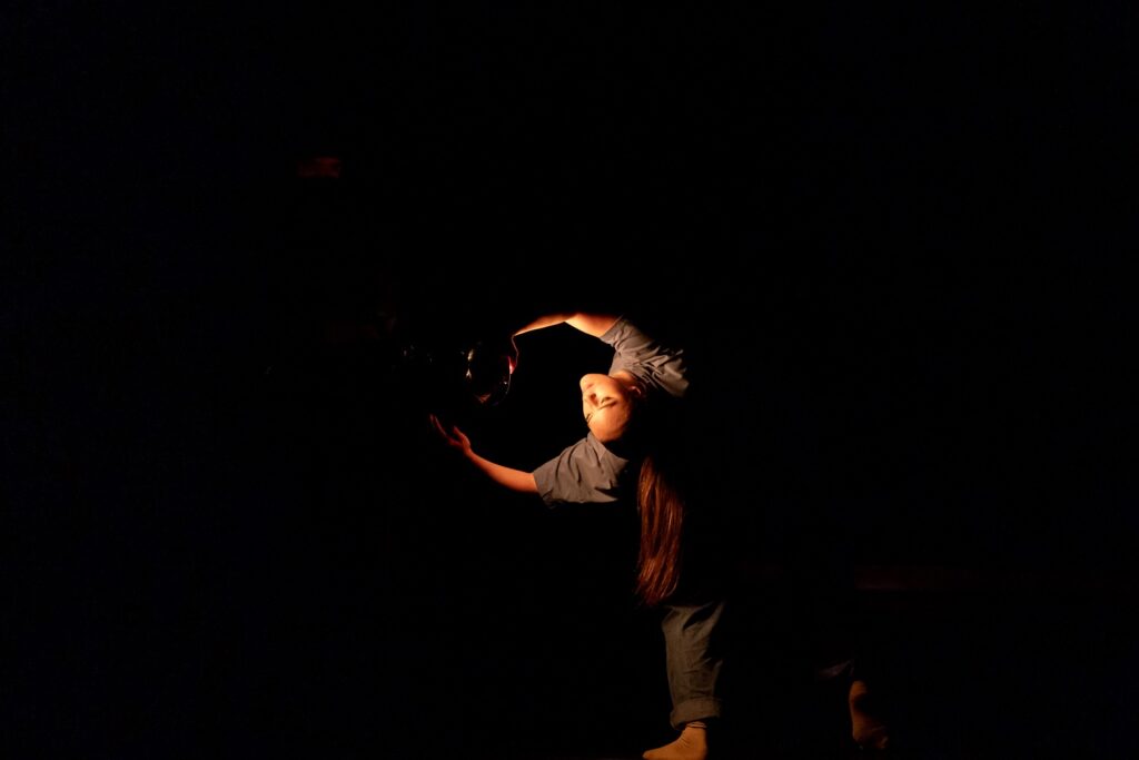 USC Alumni Residency - Emma Sutherland in JA Collective’s "This is a piece called “Why My Dad Left the Light On. It Begins and Ends with a Light Turning On and Off a Few Times" - Photo by Cheryl Mann