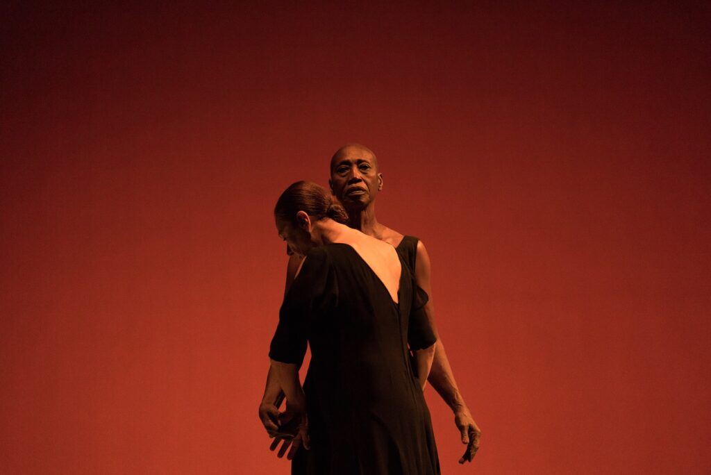 "common-ground[s]" - Malou Airaudo (front) and Germaine Acogny (in back) - Photo by Maarten Vanden Abeele