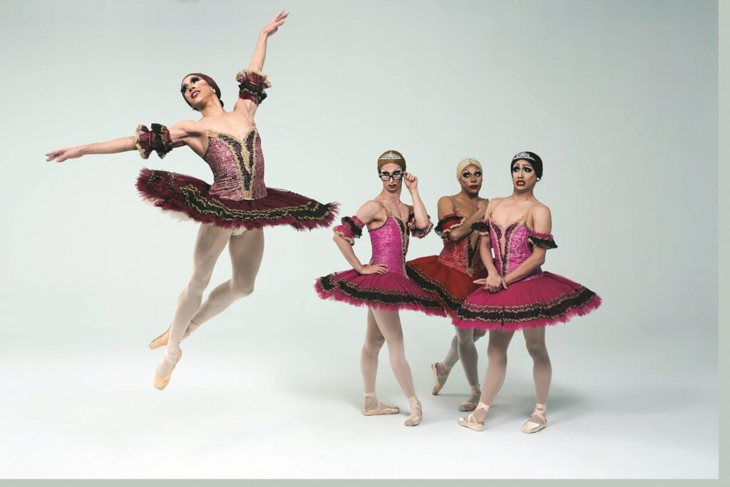 Les Ballets Trockadero de Monte Carlo - "Paquita" - Photo by Zoran Jelenic