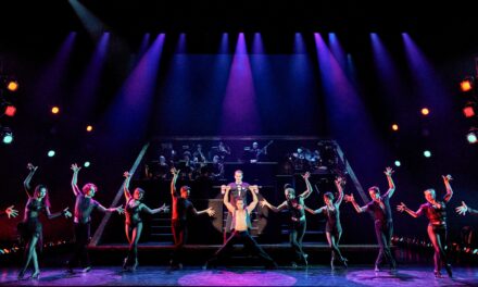 “Chicago the Musical” Scores at the Hollywood Pantages Theater