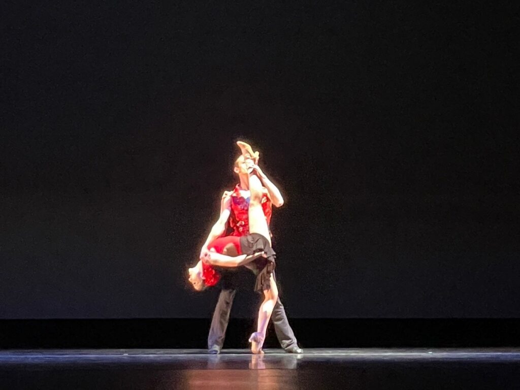 Jose Costas Contempo Ballet - Dancers Sadie Black and Aaron Dirickson -  Photo courtesy of the artist.