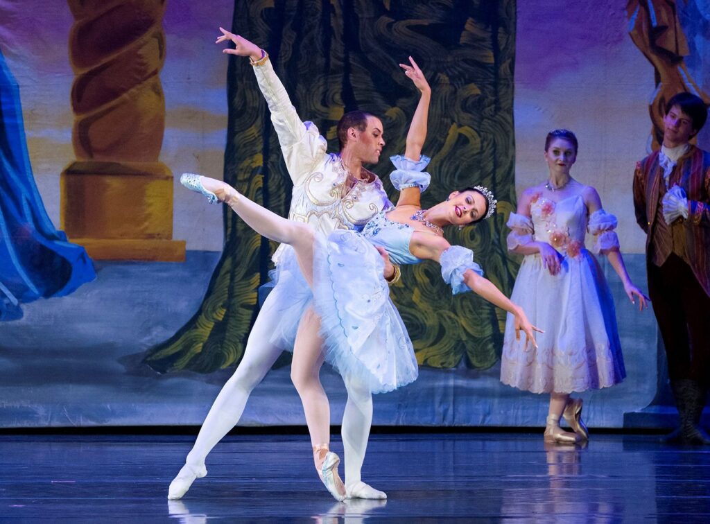 Inland Pacific Ballet - Reece Taylor, Adrienne Diaz in "Cinderella" - Photo by E.Y. Yanagi.