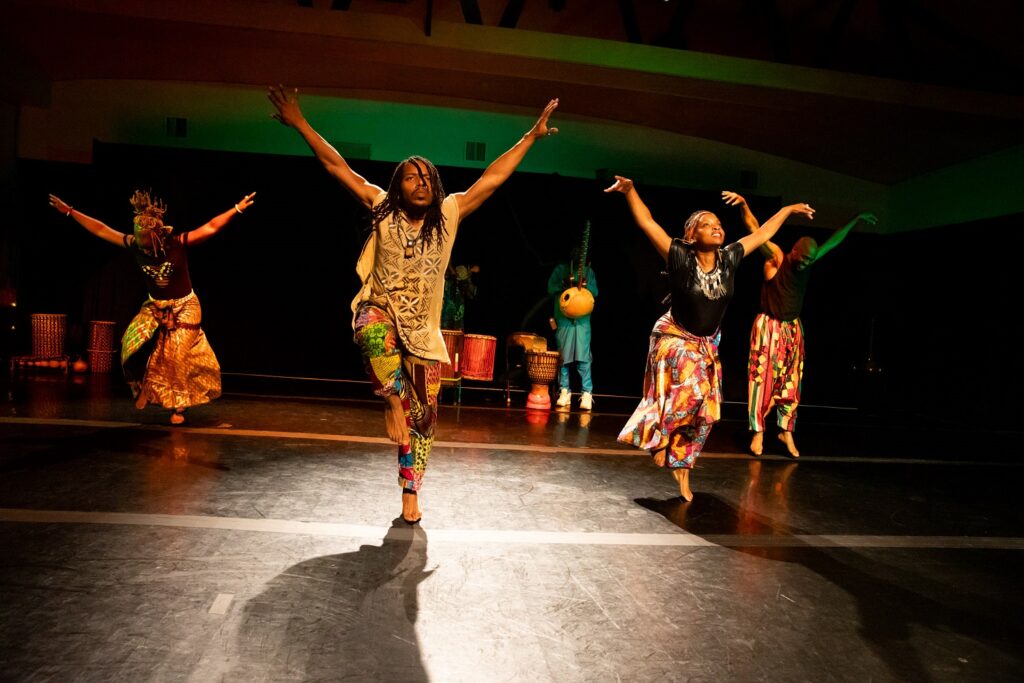 BlakTinx Dance Festival - DaanseKou - Photo © Cory J. Graves.