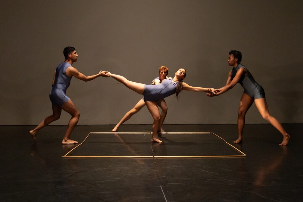 BrockusRED - (L-R) Arturo Gonzalles, Rebecca Lee, Harry Peterson (in back), Joyln Rae in "Edges, Lines and Corners"- Center dancer Mara Hancock - Photo by Denise Leitner.