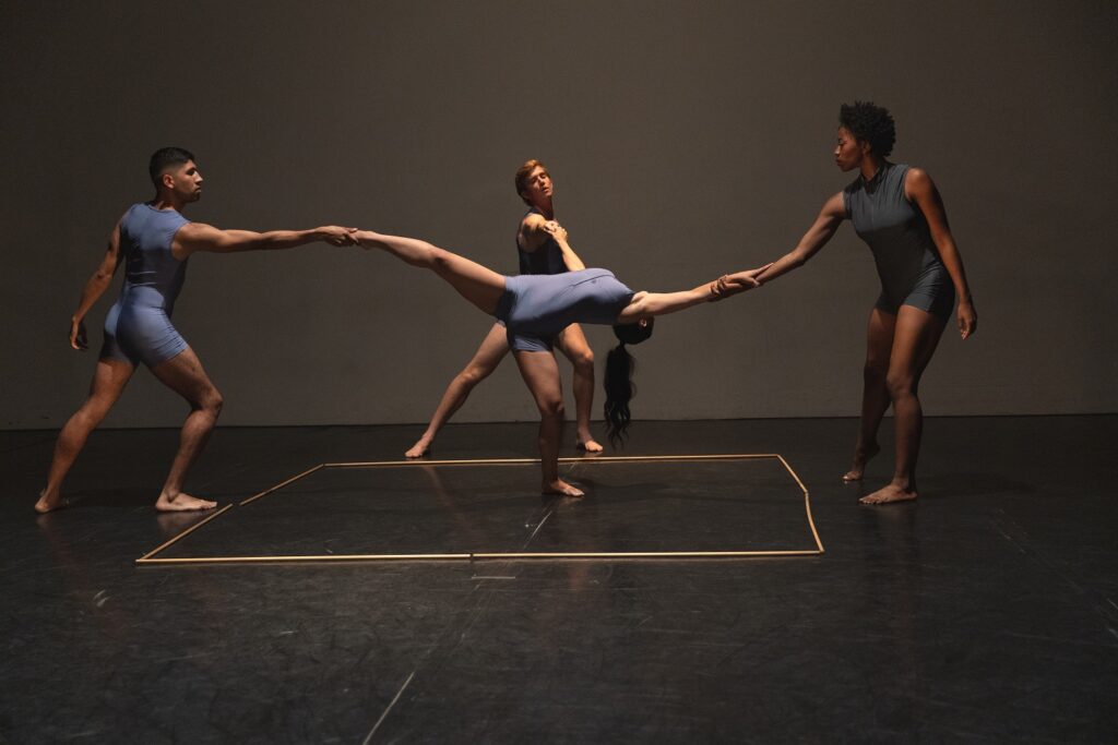 LADF International 2024 - (L-R) Arturo Gonzalez, Harry Peterson, Rebecca Lee, Jolyn Lambey in "Edges, Lines and Corners" choreography by Deborah Brockus - Photo by Denise Leitner.
