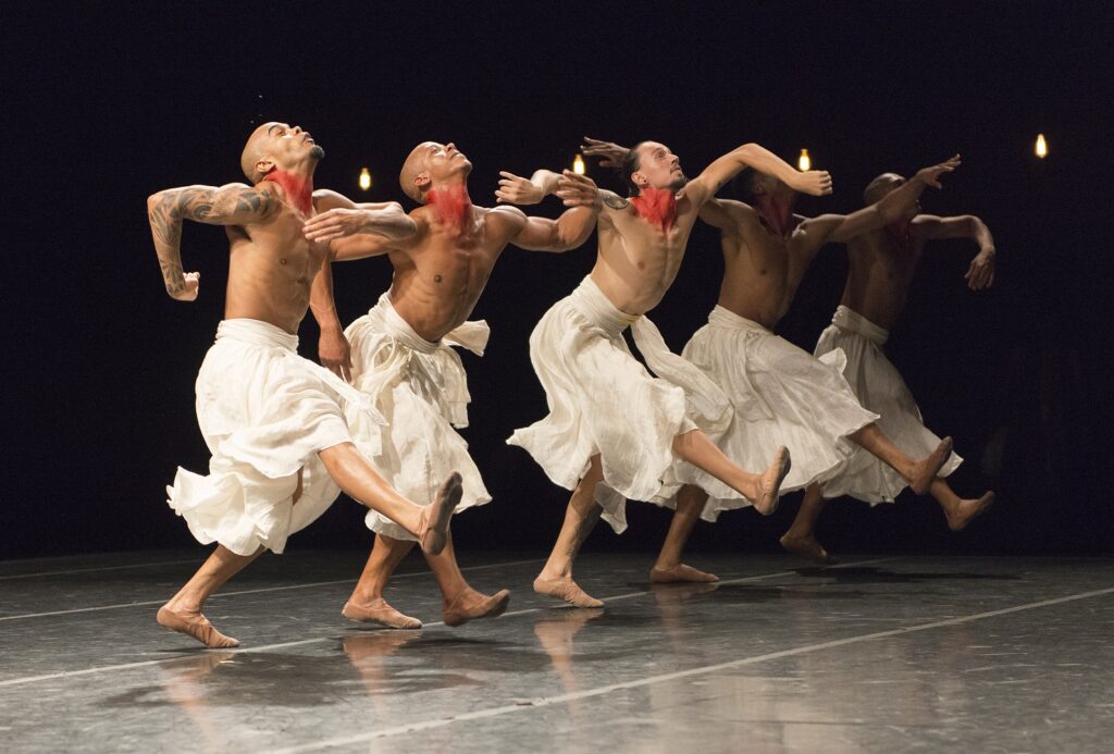 Grupo Corpo - Gira - Photo by Jose Luiz Pederneiras.