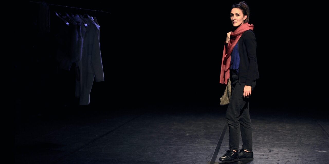 Nil Bosca’s One Woman Show “Euphrate” at Théâtre Raymond Kabbaz