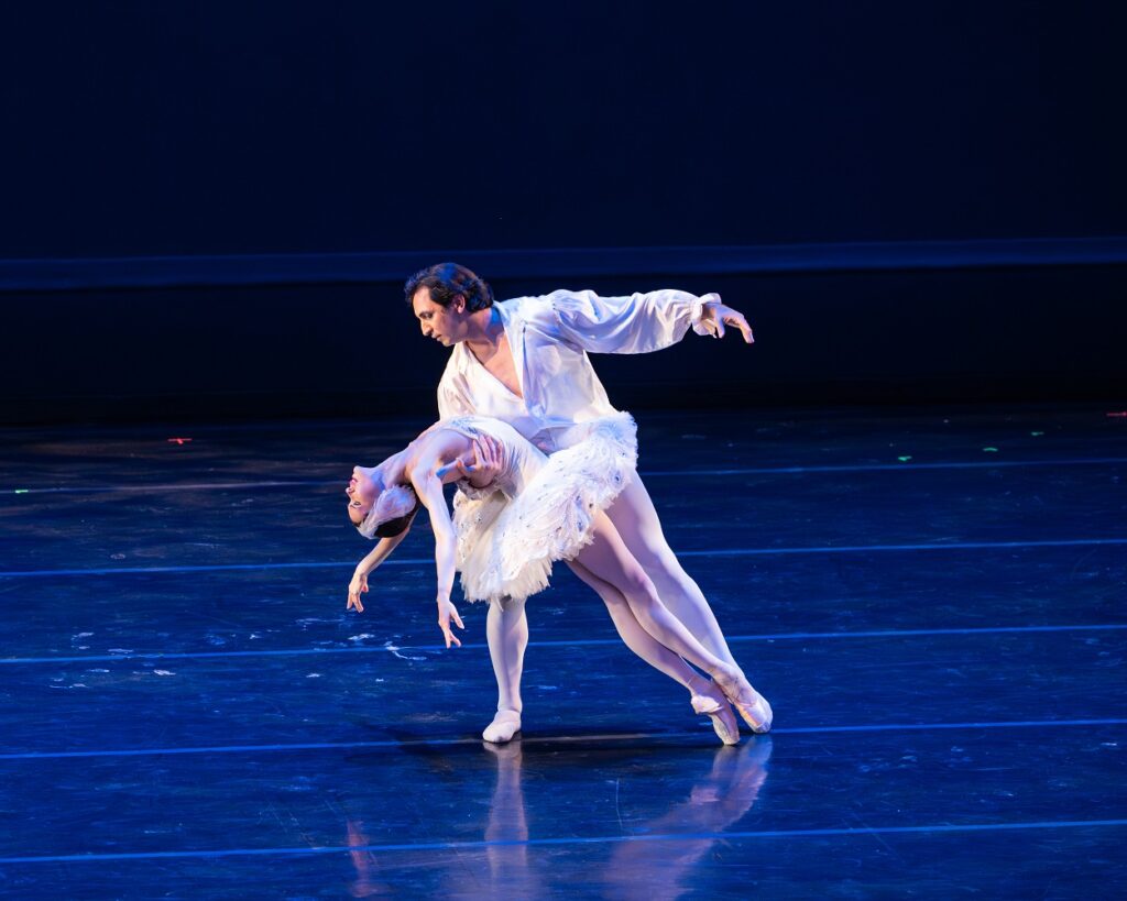 Petra Conti and Eris Nezha in "Swan Lake" - Photo by Scott Edwards.