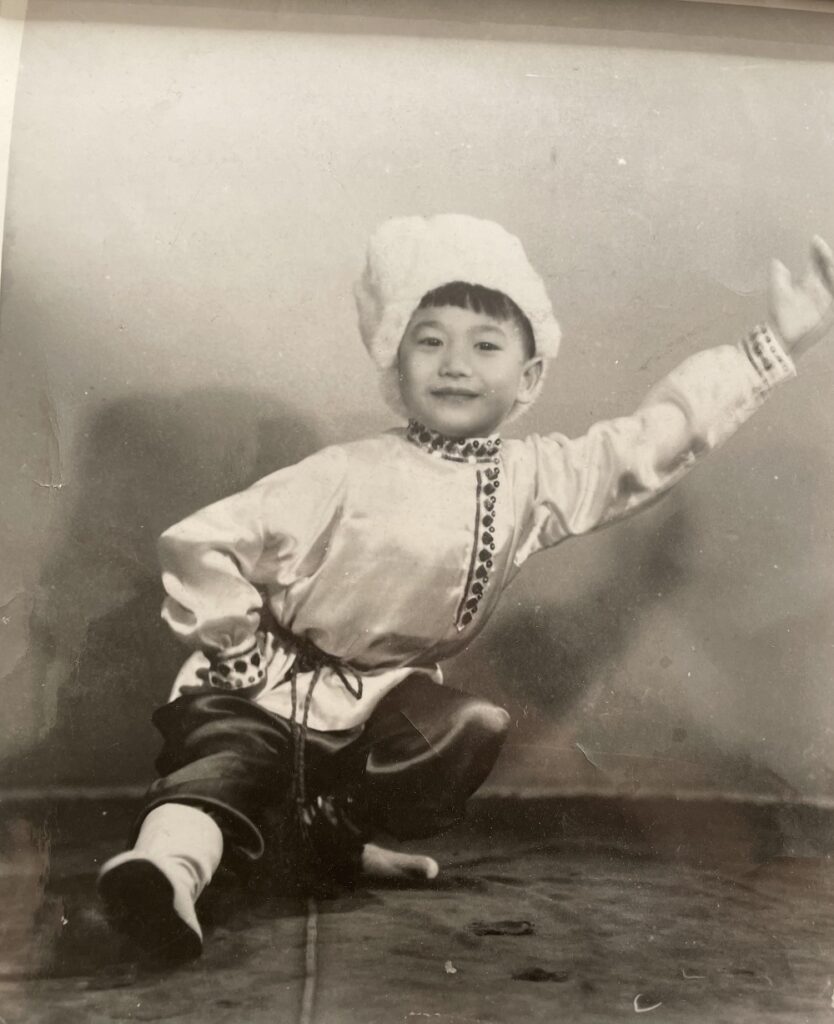 Young George Lee performing in Shanghai - Photo courtesy of Jennifer Lin.