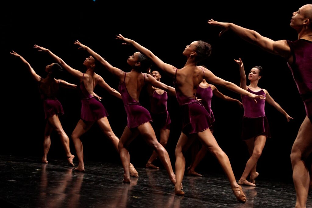 DTH - Company in "Blake Works IV" (The Barre Project) - Photo by Theik Smith.