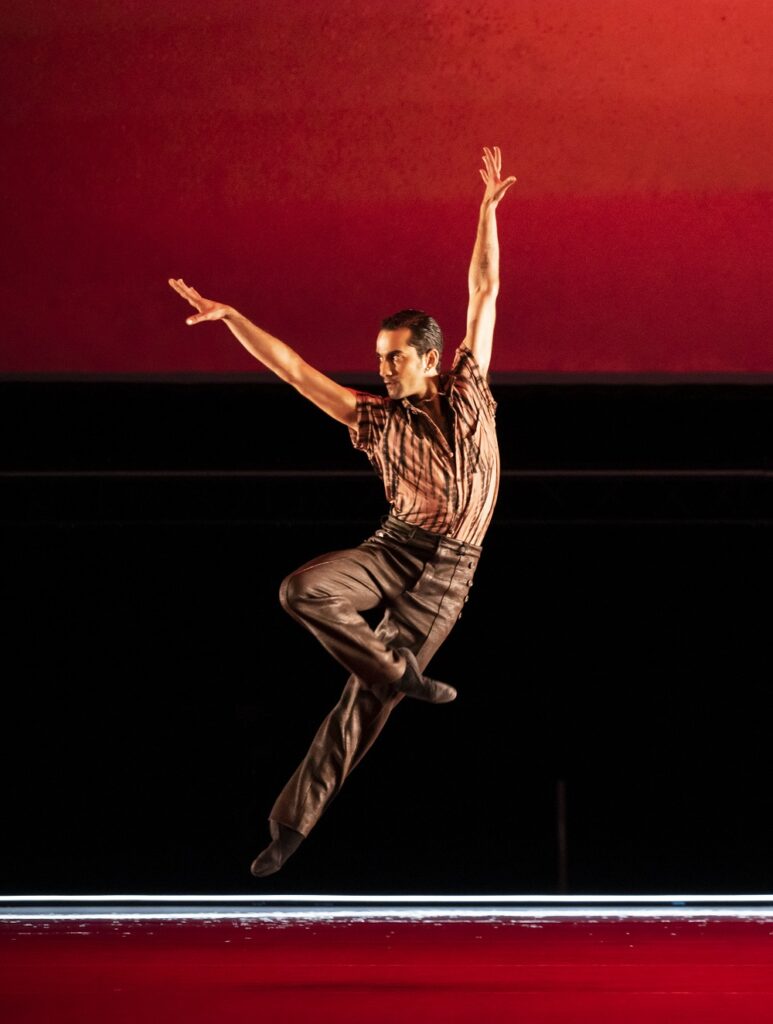 LADP - Vincius Silva in "Romeo and Juliet" by Benjamin Millepied - Photo by Julien Benhamou.