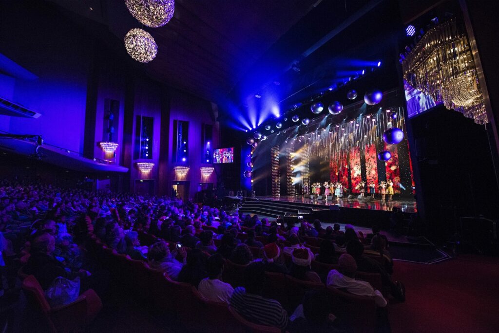 LA Country Holiday Celebration - Photo by Timothy Norris for The Music Center.