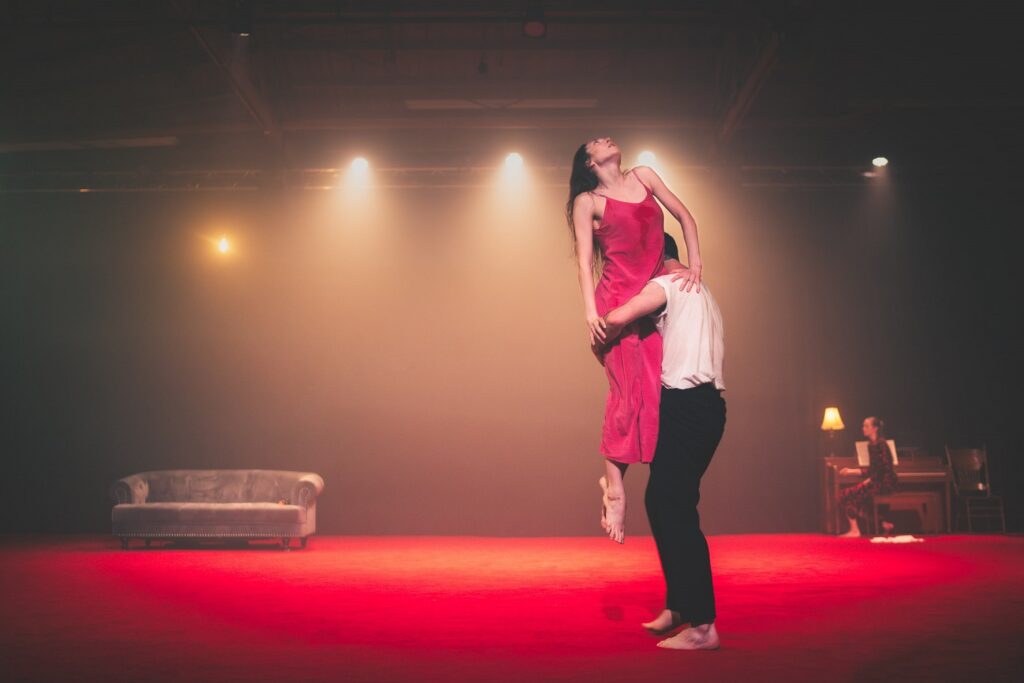 (L-R) Daphne Fernberger, Or Schraiber in "The Missing Mountain" by Bobbi Jene Smith and Or Schraiber - Photo by Andy Fortson.