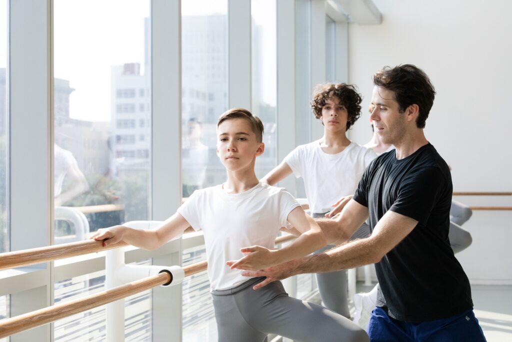 Houston Ballet’s Summer Intensive Program with Houston Ballet Prinipal Connor Walsh 2013 - Photo by Lawrence Knox, courtesy of Huston Ballet.