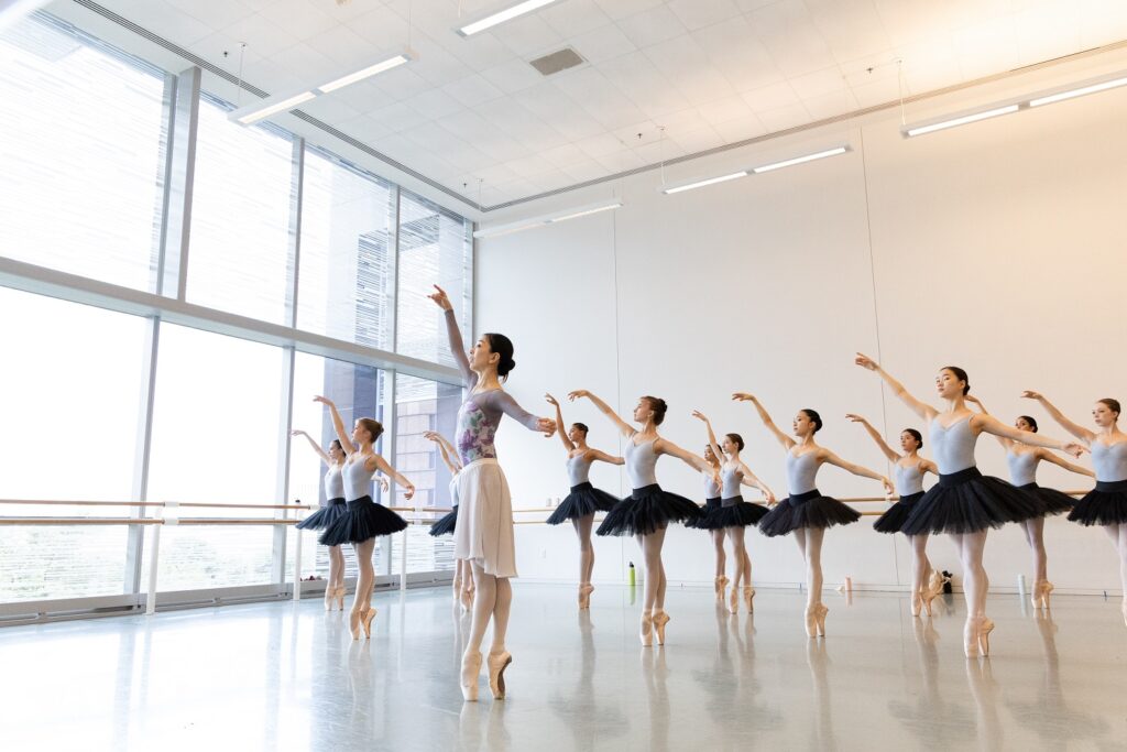 Students of Houston Ballet Academy SIP with Houston Ballet Principal Yuriko Kajiya - Photo by Lawrence Elizabeth Knox , courtesy of Houston Ballet.