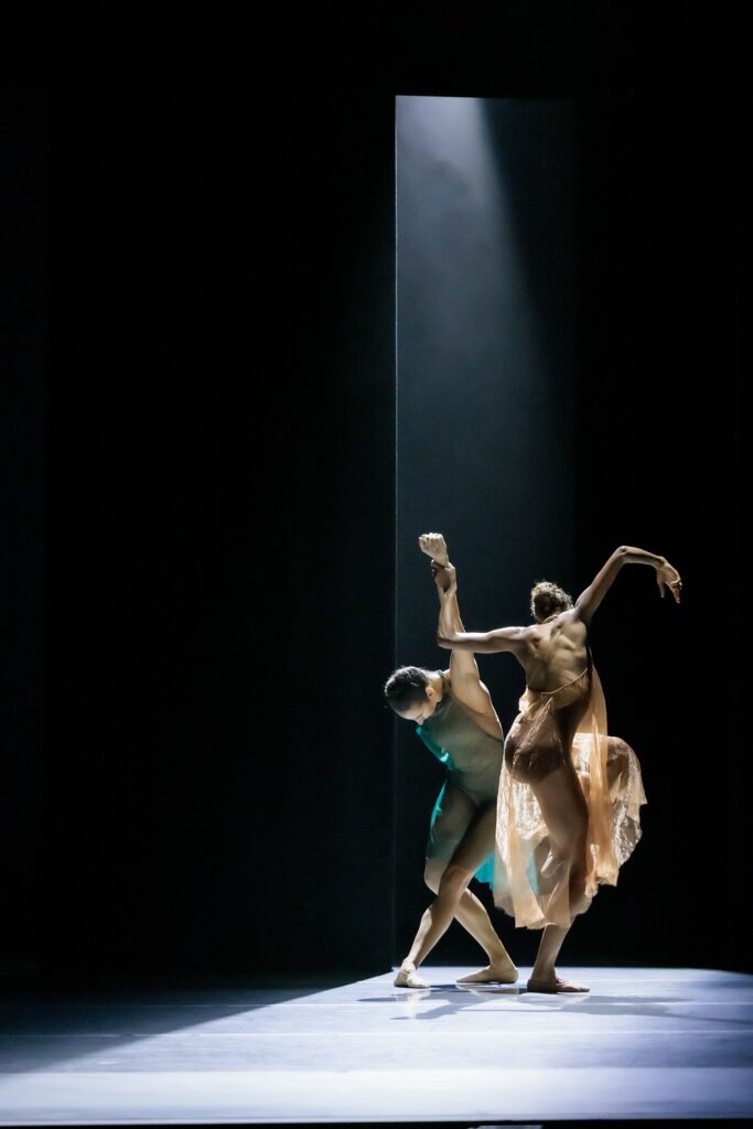 Ilaria Guerra and Adji Cissoko perform in Ode to Alice Coltrane at Yerba Buena Center for the Arts, photo by Chris Hardy