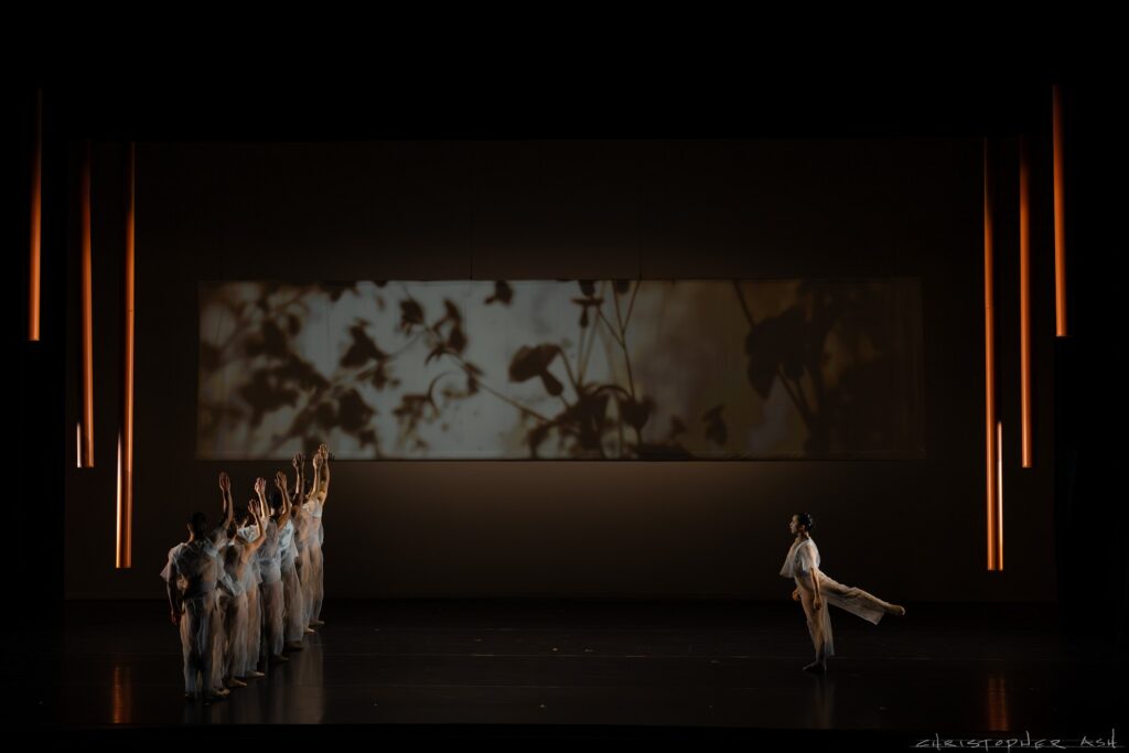 BODYTRAFFIC in "I Forgot The Start" by Matthew Neenan - Photo by Christopher Ash.