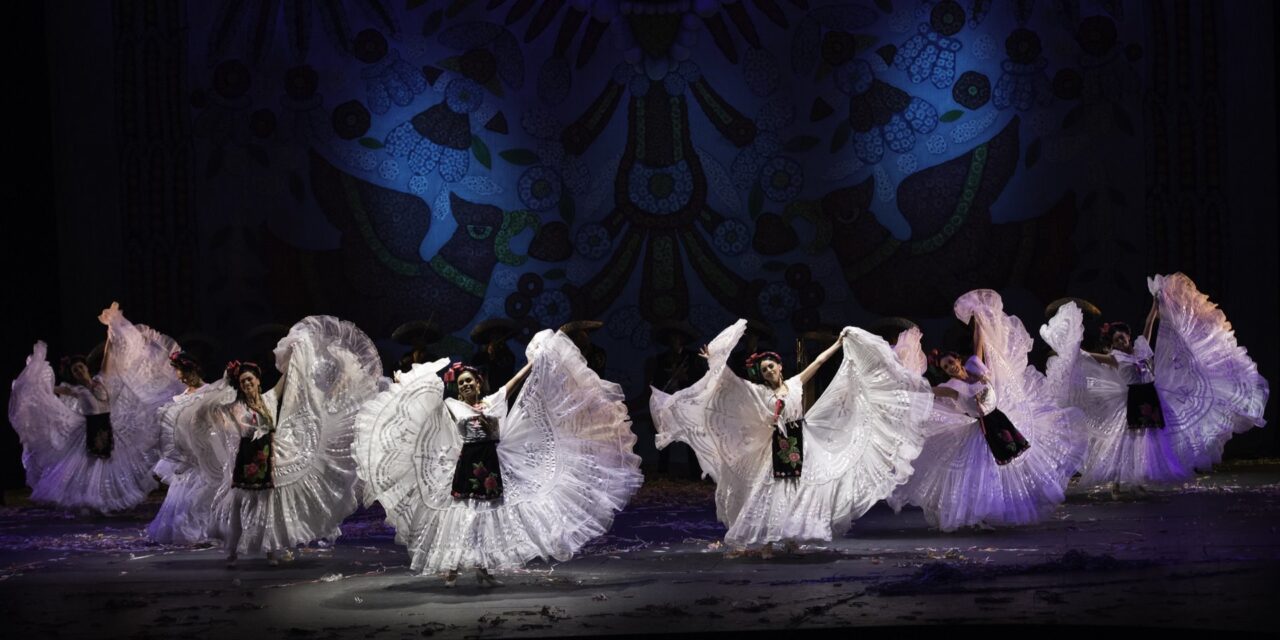 The Magic of Ballet Folklórico de México de Amalia Hernández