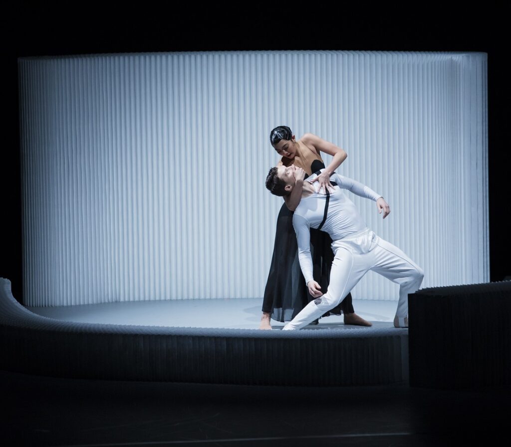 Ballet Hispánico’s “Carmen.maquia” - Photo by Marius Fiskum.
