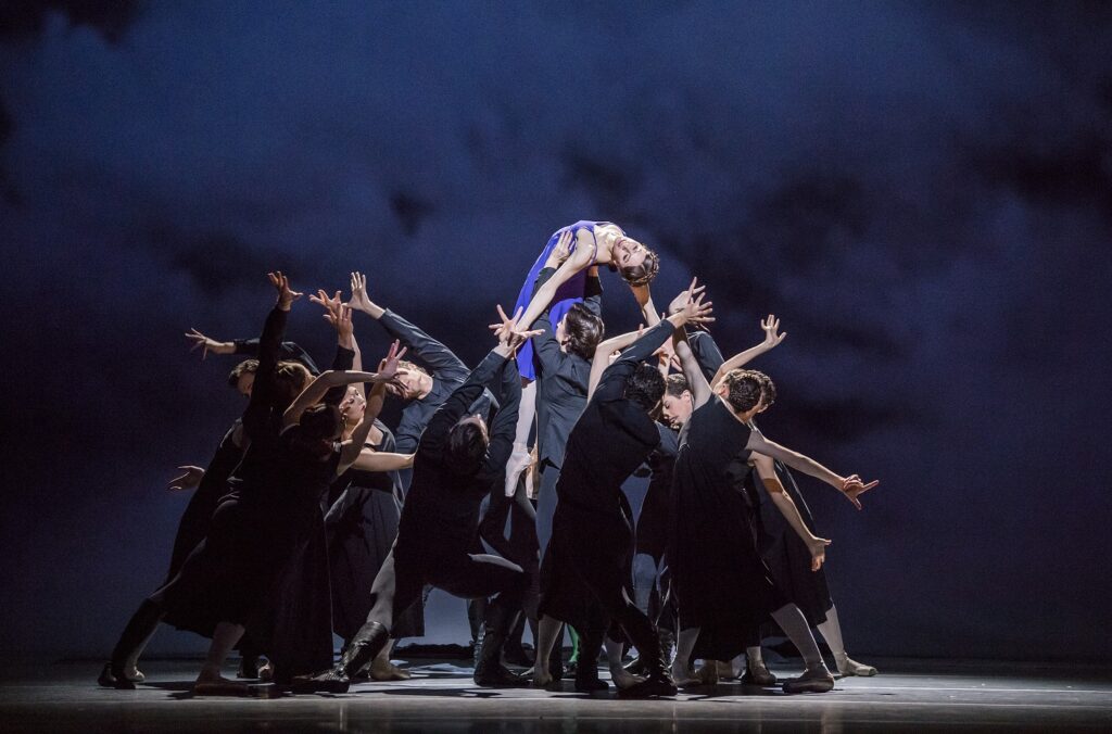 Marianela Nuñez and company in Royal Ballet's "The Winter's Tale" choreography by Christopher Wheeldon - Photo ©Tristram Kenton, courtesy of SCFTA.