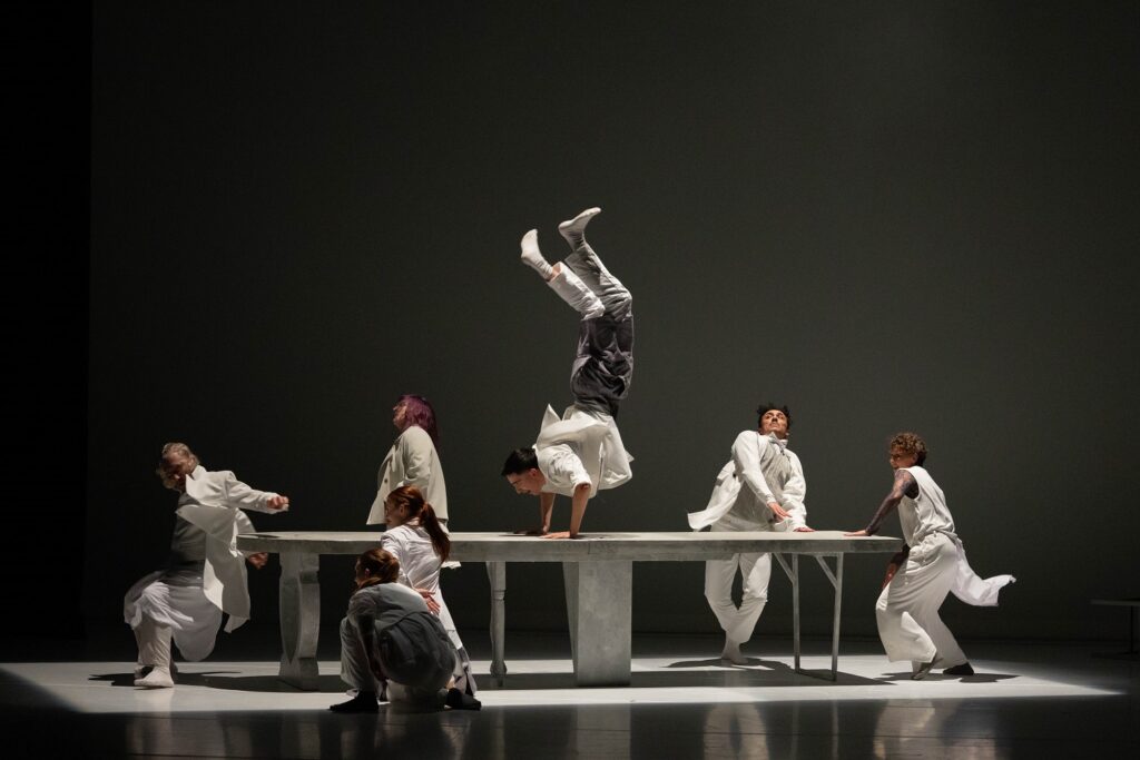 Backhausdance - in "Disordered Imagination" by Jesse Lee Thorne - Photo by Adrien Padilla.