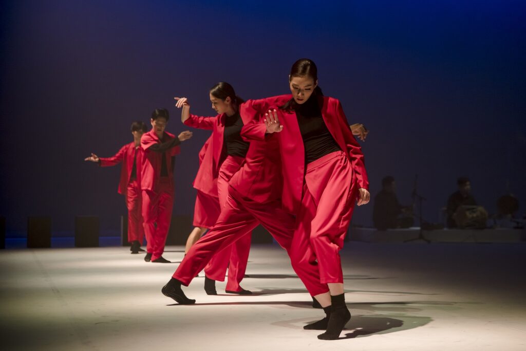 National Korean Dance Company in "Seven Beats" - Photo courtesy of KCCLA.