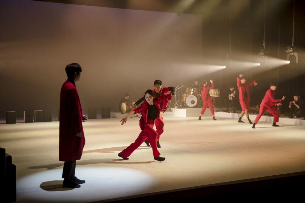 National Korean Dance Company in "Seven Beats" - Photo courtesy of KCCLA.