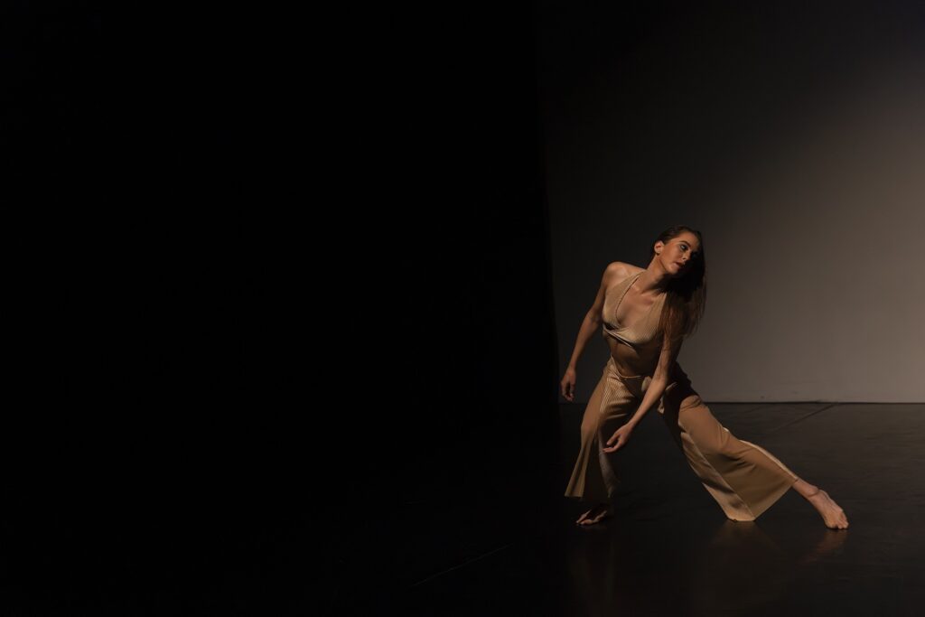 LADF - Charlotte Katherine in her solo "Drift" - Photo by Don Q. Hannah.