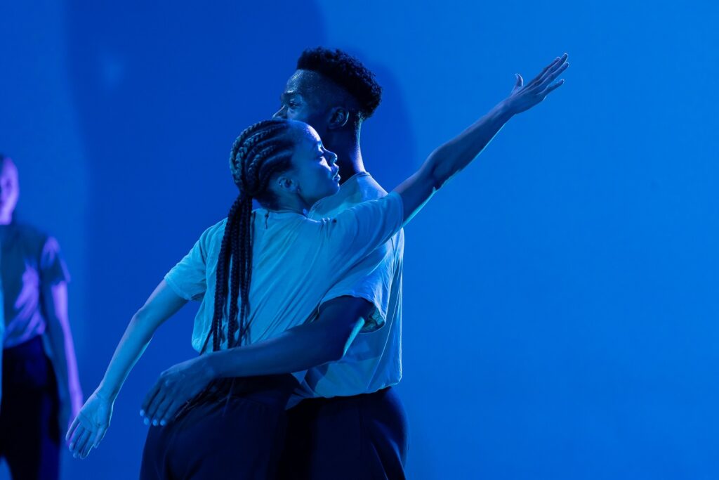L.A. Dance Project - "Sleepwalker's Encyclopedia" by Janie Taylor - Photo by Brian Hashimoto.