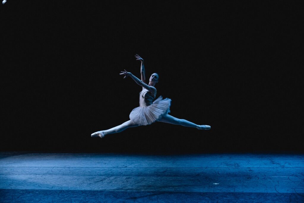 American Contemporary Ballet - Kristi Steckmann in "The Euterpides" choreography by Lincoln Jones - Photo by Anastasia Petukhova.