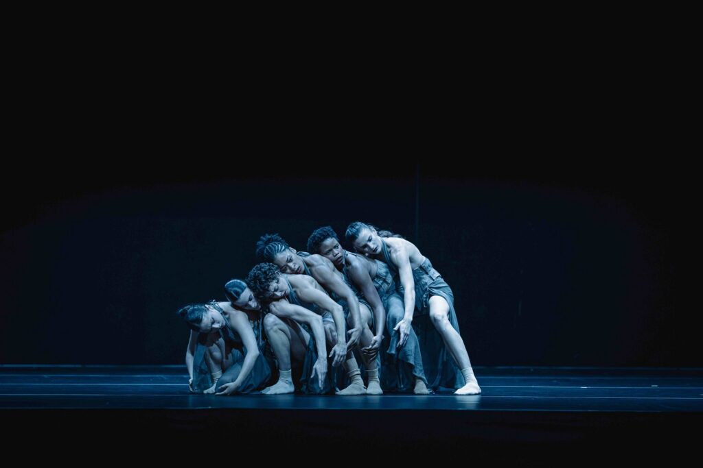 BODYTRAFFIC in "Coalescence" by Jordyn Santiago - Photo by Guzmán Rosado.