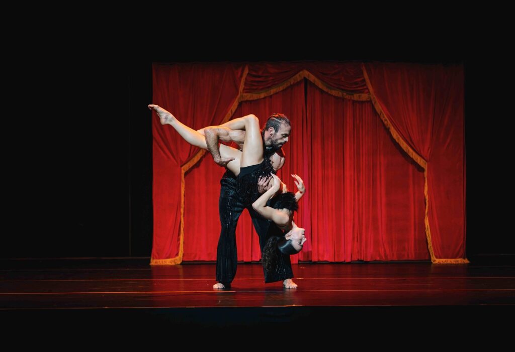 BODYTRAFFIC in "Curtain Call" by Joan Rodriguez - Photo by Guzmán Rosado.