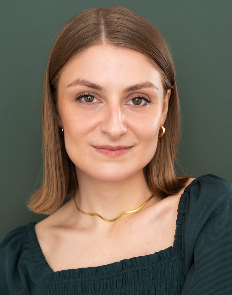 Caroline Fairweather - Photo courtesy of the artist.