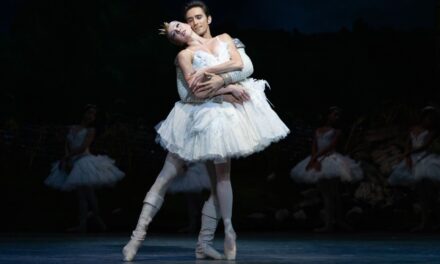 Ratmansky’s “Swan Lake” Stuns at The Segerstrom