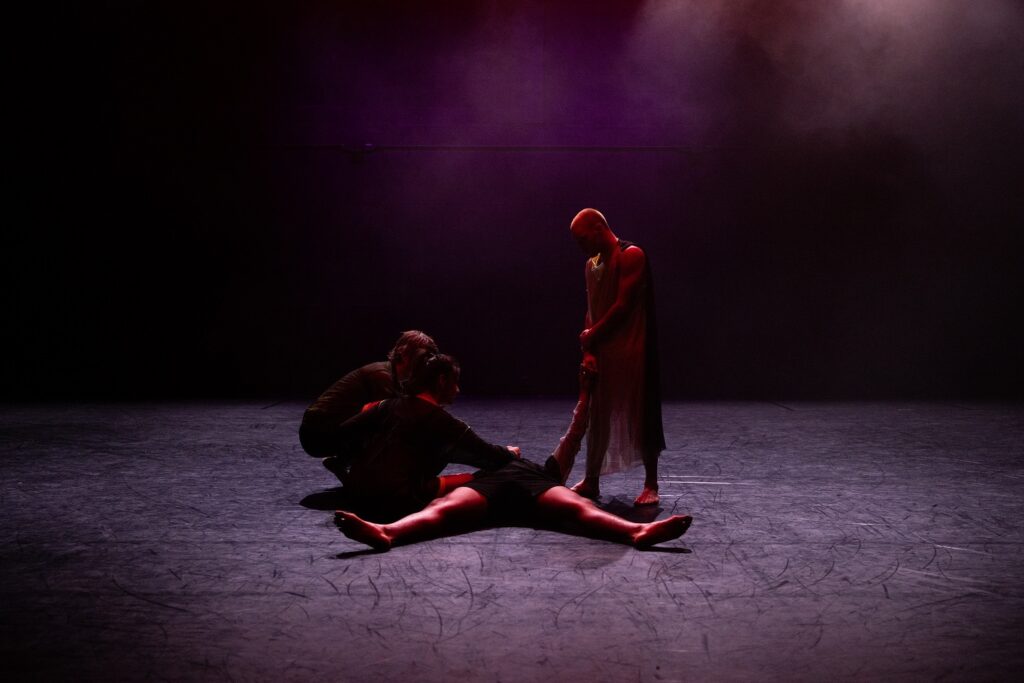 Jay Carlon, Justin Faircloth, Evelyn Lilian Sanchez Narvaez and Wendell Gray II in "Super Nothing" by Miguel Gutierrez - Photo by Maria Bananov.
