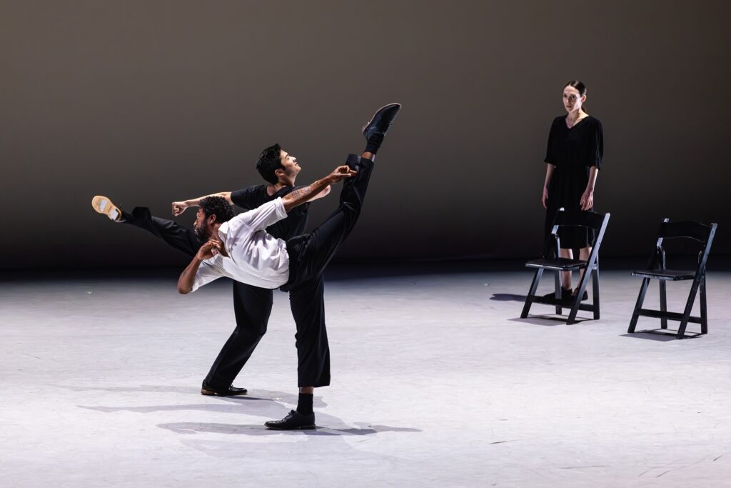LADP - Nicholas Sakai, Jeremy Coachman, Daphne Fernberger in "Quartet for Five" by Bobbi Jene Smith and Or Schraiber - Photo by Skye Schmidt Varga.