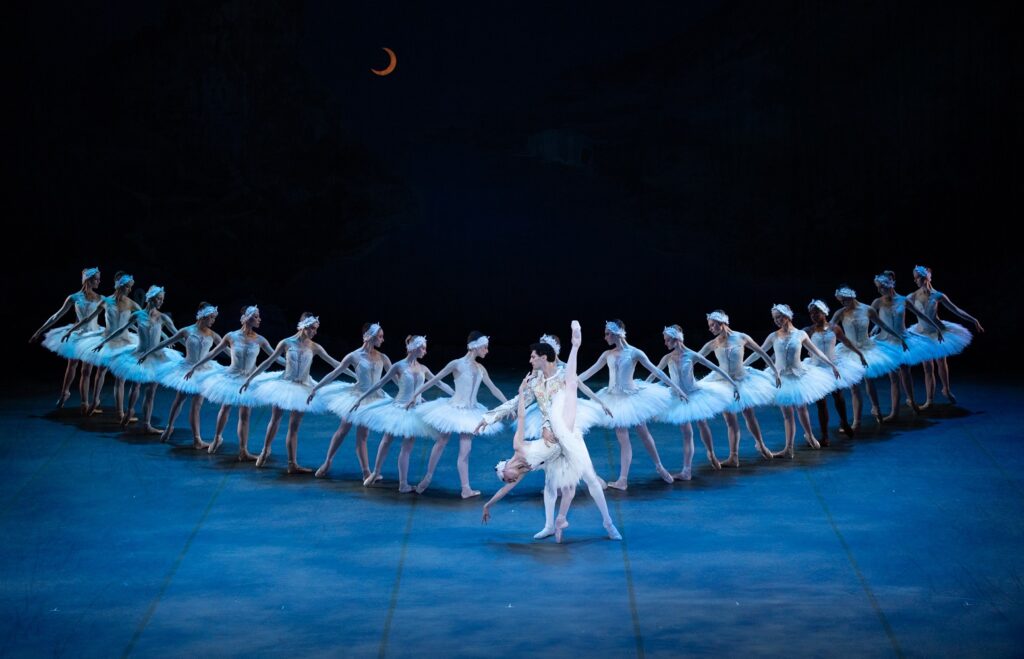 Boston Ballet - Viktorina Kapitonova and Lasha Khozashvili in Mikko Nissinen's "Swan Lake" - Photo by Rosalie O'Connor.