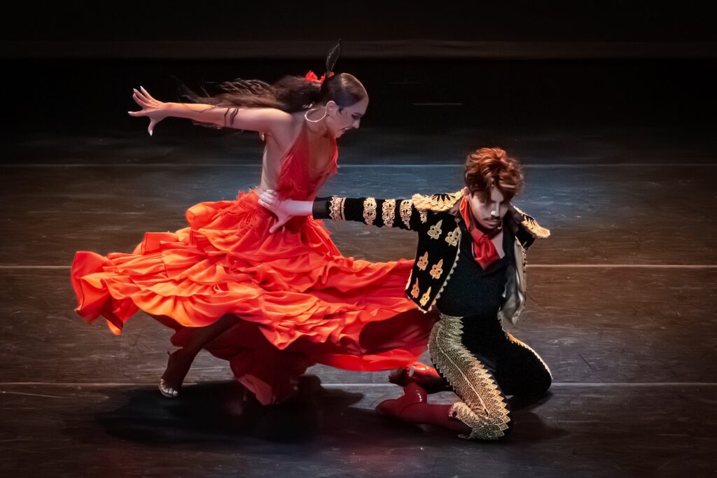 Pacific Ballet Dance Theatre's "Carmen" - Photo by Tom Pease.