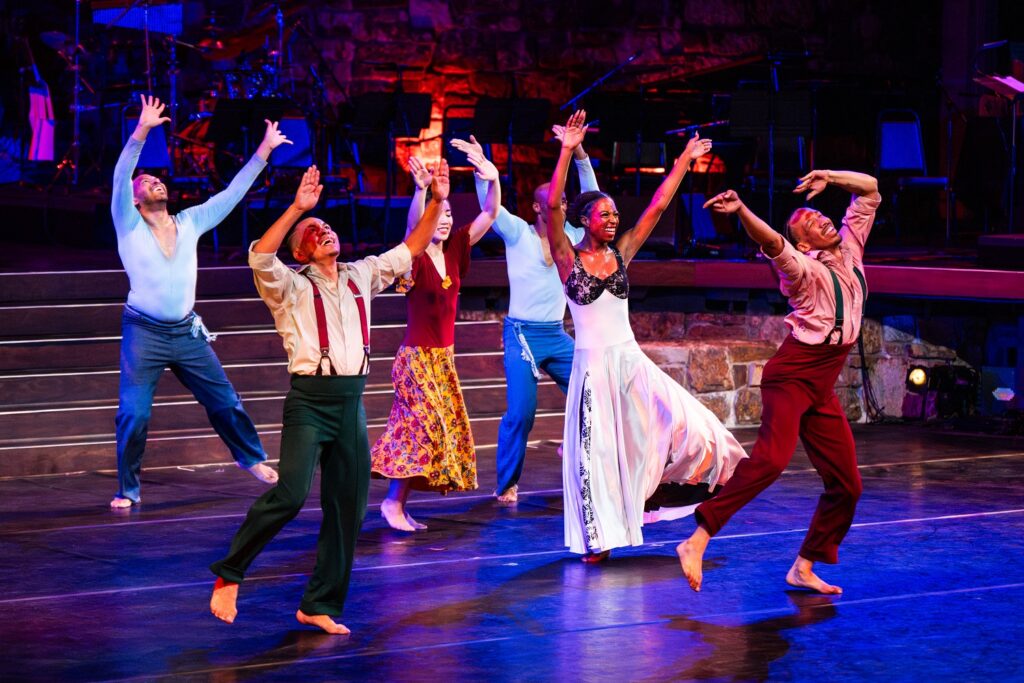 Lula Washington Dance Theatre - Photo by Elizabeth Asher for the LA Philharmonic.