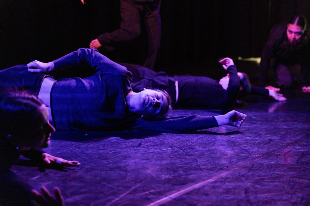 MixMatch Festival - Emmalee Idler, Cailtlin Larsen, Abby Smelko, Robinn Titular, Abigail Valdivia in "Interstitial" choreography by Makenna Tondro - Photo by Sofia Lareau.