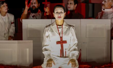 Theatre Dybbuk’s Haunting “Dracula (Annotated)” Is a Major Production