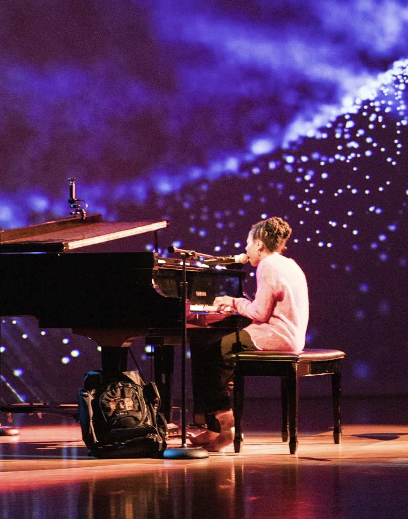 Kyreeana Breelin performing at the piano - Photo by Nina Schmidt, UCLA School of the Arts and Architecture.