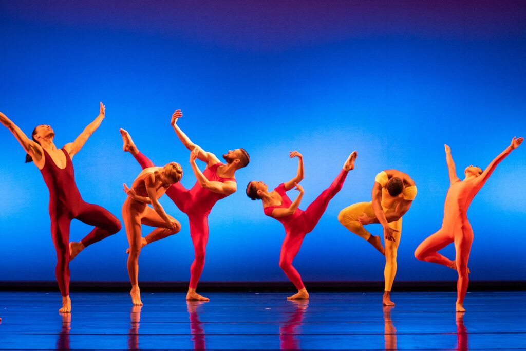 The Limón Dance Company in "A Choreograpic Offering" choreography by José Limón - Photo by Allison Armfield.