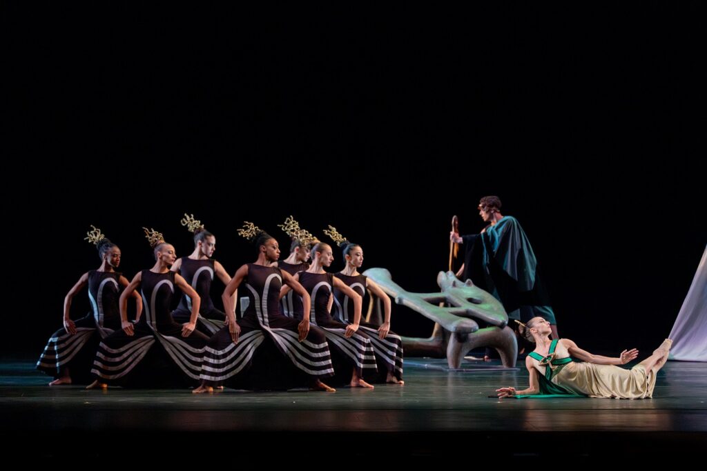 Ann Souder as Jocasta in Martha Graham’s 1947 piece Night Journey. Behind Souder is Ethan Palma as Tiresias the Seer, and on the left are the Daughters of the night - Photo by Luque Photography.