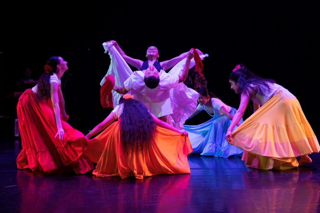 Cast of "El Camino al Alma" choreography by Celeste Lanuza - Photo by Denise Leitner.