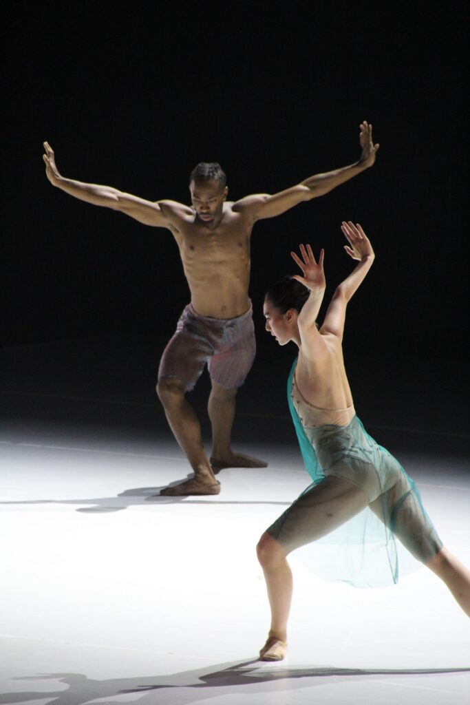 Alonzo King LINES Ballet - Josh Francique and Anna Joy - Photo by Nicholas Neira