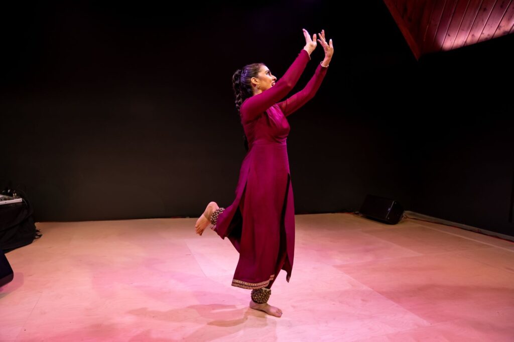 Rukhmani Mehta in Sandhi - Photo by Cheryl Del Cuore.